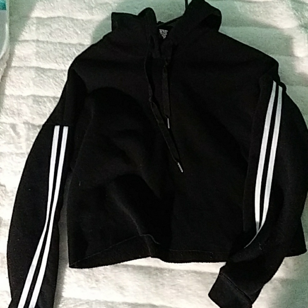 Cropped black hoodie with 2 white stripes on arm.